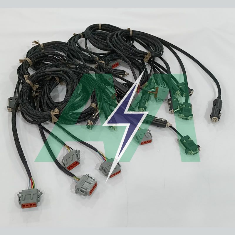 CABO PARA ATUALIZAR ANTENA GPS NEWHOLLAND 380002422  Trimble Tecnologia   CABO PARA ATUALIZAR ANTENA GPS NEWHOLLAND , CASE E TRIMBLE, TAMB�M PARA ATUALIZAR NAVE  ANTENA GPS, NEWHOLLAND , CASE ,NAVE Alves Martinelli Ribeir�o Preto