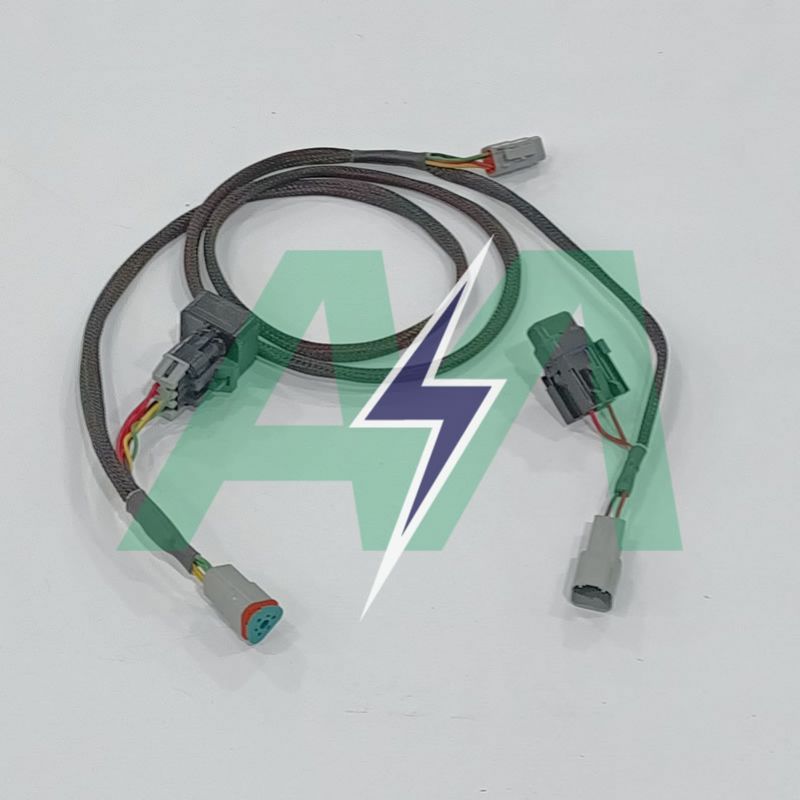 CHICOTE PARA FIEL IQ 111083  Trimble Agricola Gr�os  Codigo	111083
Descri��o	CHICOTE PARA FIEL IQ
Equipamento	GFX / XCN
Marca	TRIMBLE  CHICOTE PARA FIEL IQ, TRIMBLE, GFX / XCN Alves Martinelli Ribeir�o Preto