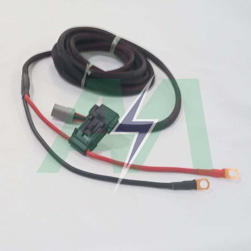 CHICOTE DE BATERIA MODULO TM-200TMX/XCN 2050 92905  Trimble Agricola Gr�os  Codigo	92905
Descri��o	CHICOTE DE BATERIA MODULO TM-200TMX/XCN 2050
Equipamento	TMX/XCN
Marca	TRIMBLE  TMX/XCN, Trimble, CHICOTE DE BATERIA, MODULO, TM-200TMX,XCN 2050 Alves Martinelli Ribeir�o Preto